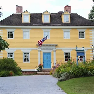  Bed & Breakfast Newport House United States