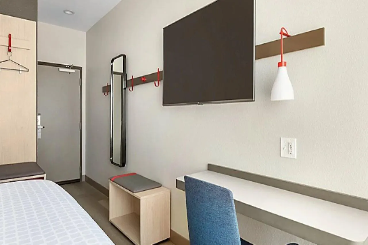 Avid Hotels - Denver Airport Area By Ihg